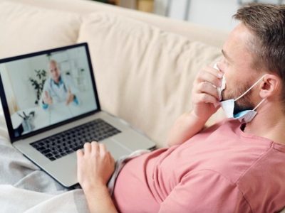 Dr.Online_Homem_médico