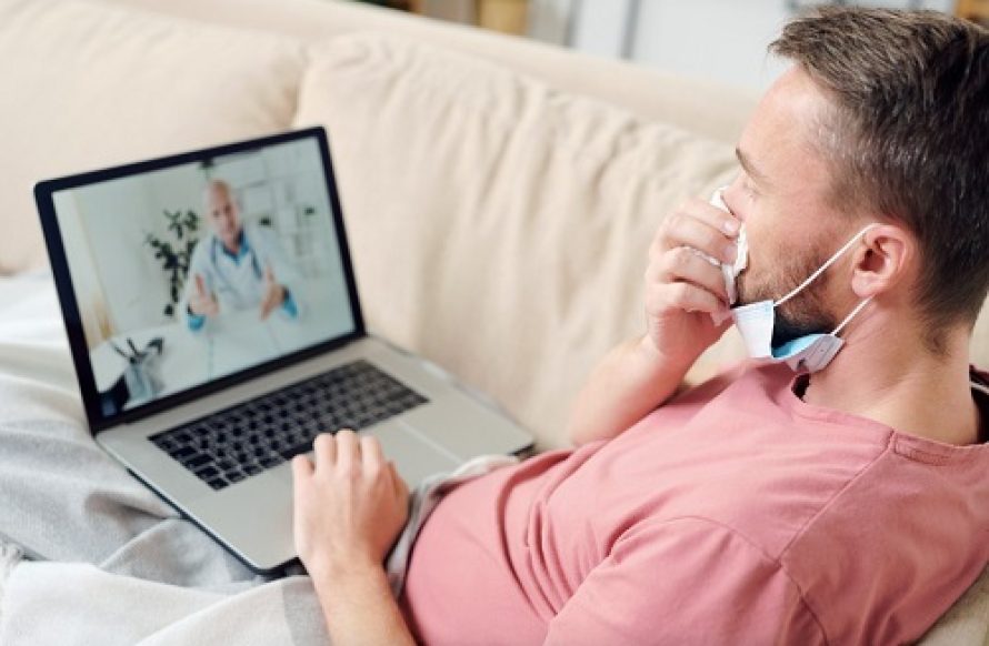 Dr.Online_Homem_médico